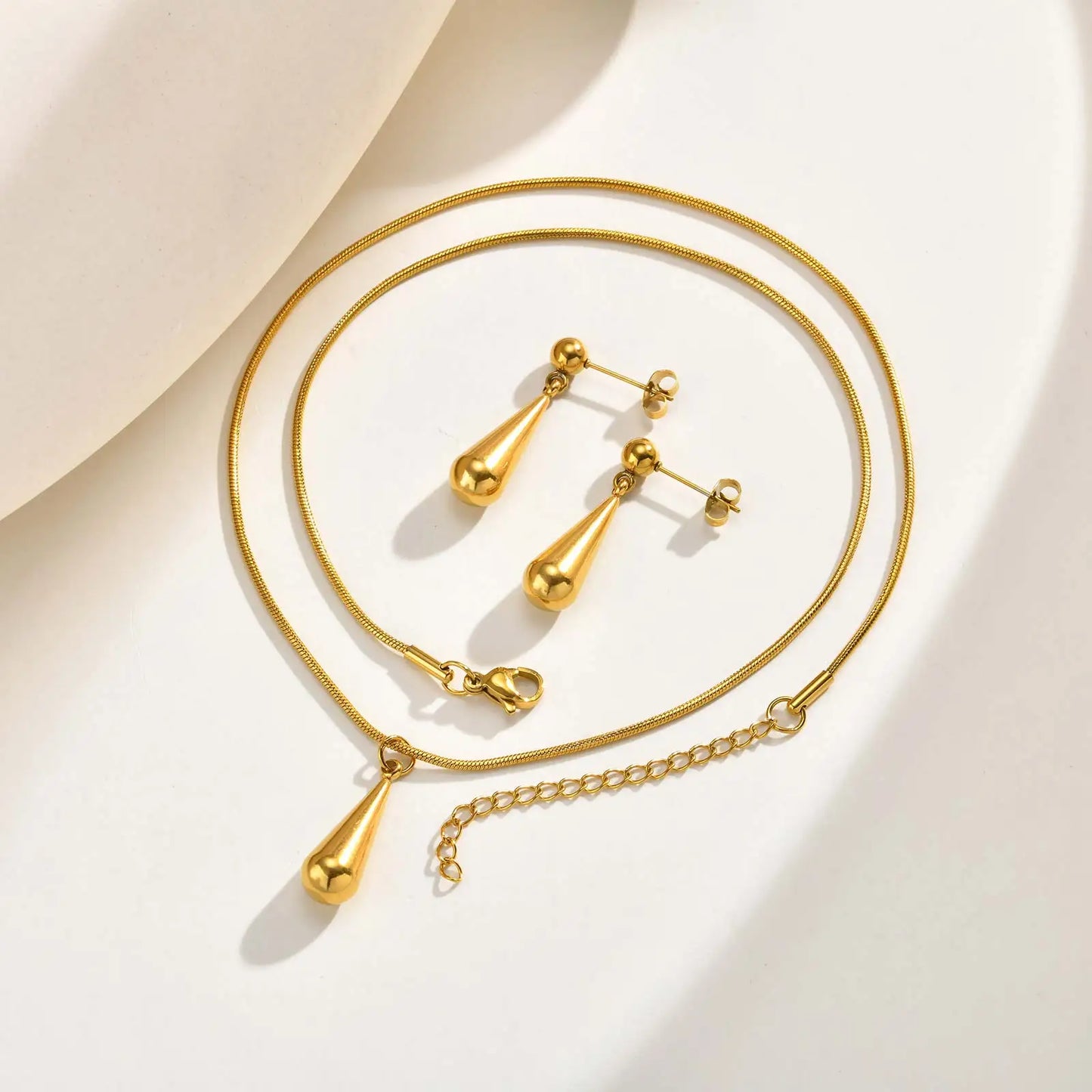 Conjunto Colar e Brincos Gota de Água | Ouro
